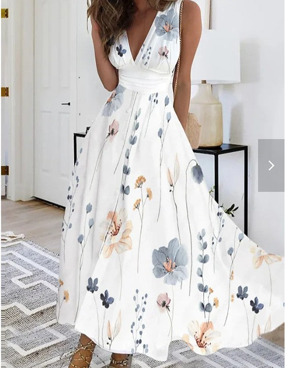 Marcelline - Women’s Floral V-Neck Maxi Dress