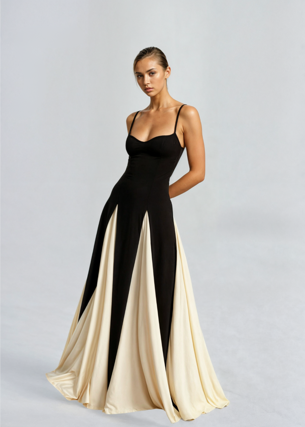 Preslee - Elegant Black White Sweetheart Maxi Dress